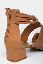 Sandalias-de-cuero